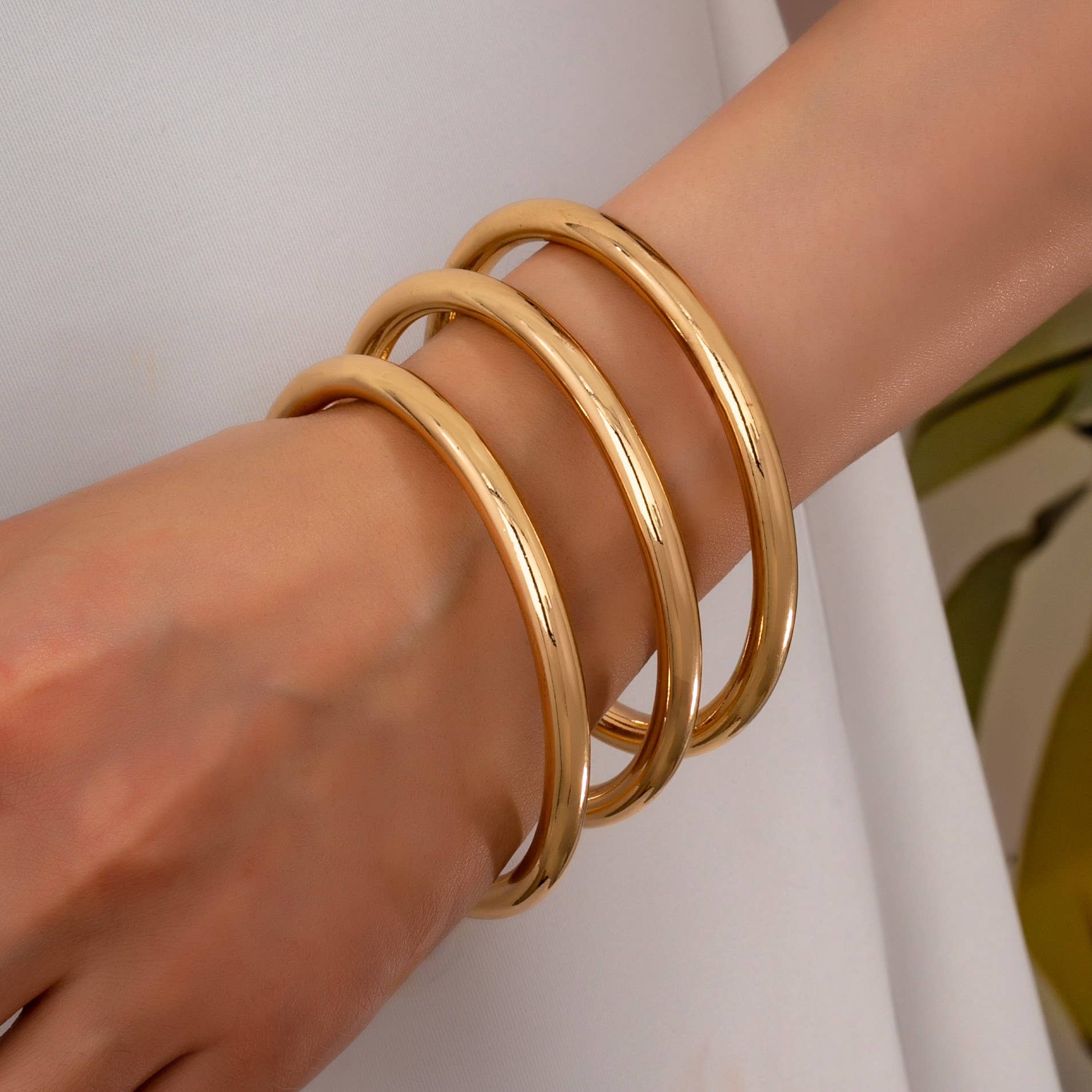 Chunky Triple Tube Bangle Set | 80B1604: GOLD