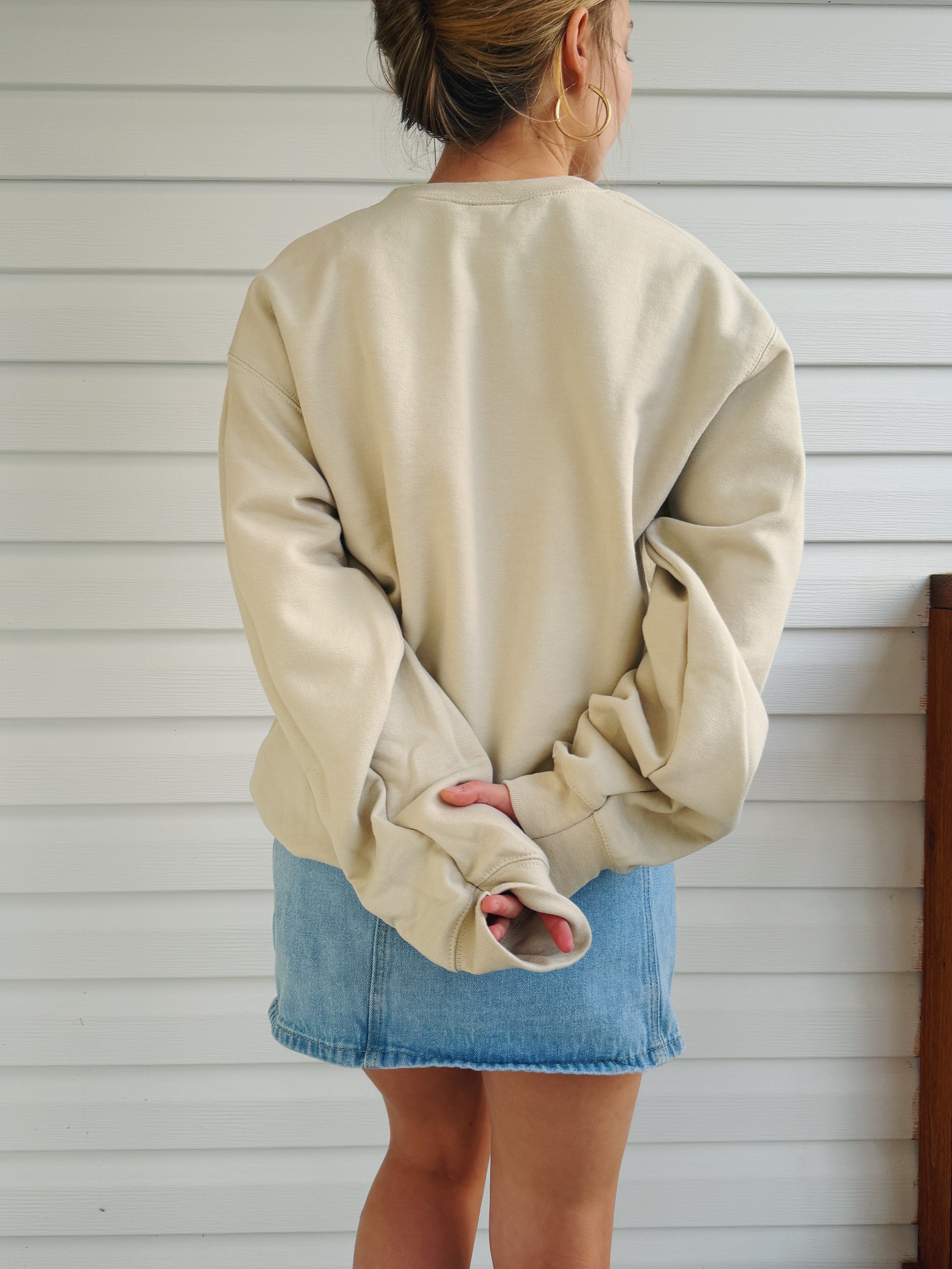 Worthy 5:17 Sweatshirt: Sand